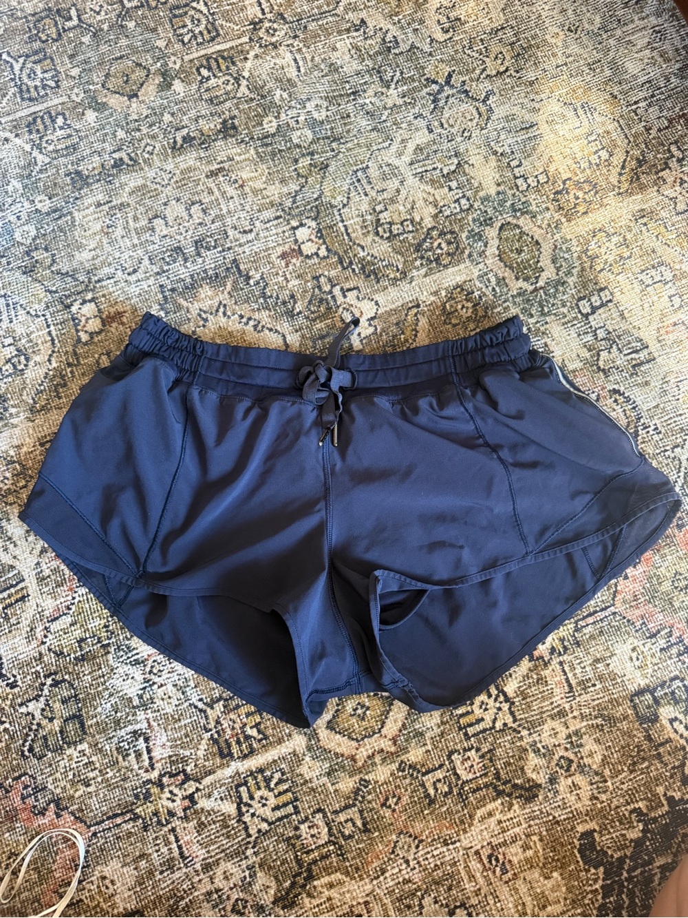 lululemon Hotty Hot Low-Rise Lined Shorts 4" True Navy 10